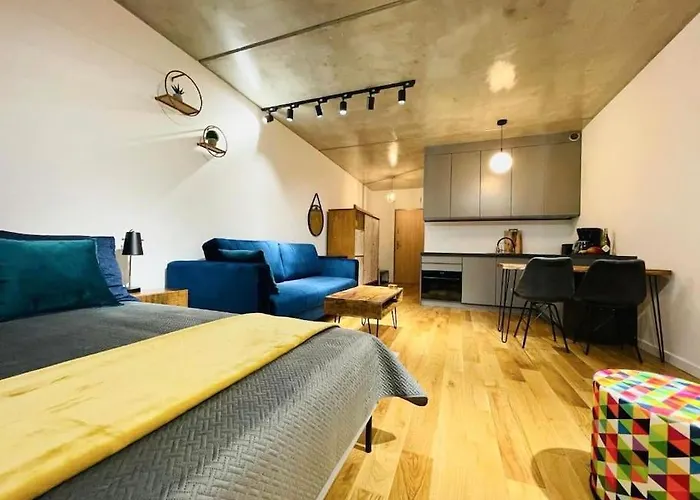 Studio Mango W/Patio & Parking